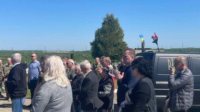 Дрогобиччина попрощалася із Захисником з Борислава Олегом Стасишином