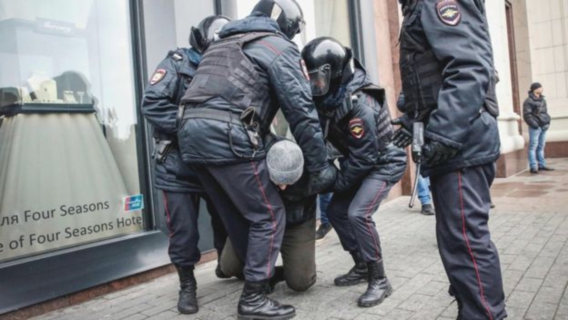 Арешти на Манежній площі