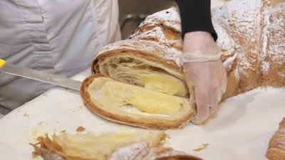 У Львові спекли найбільший в Україні круасан