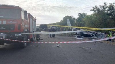Літак АН-26 спробують зібрати у початковий стан