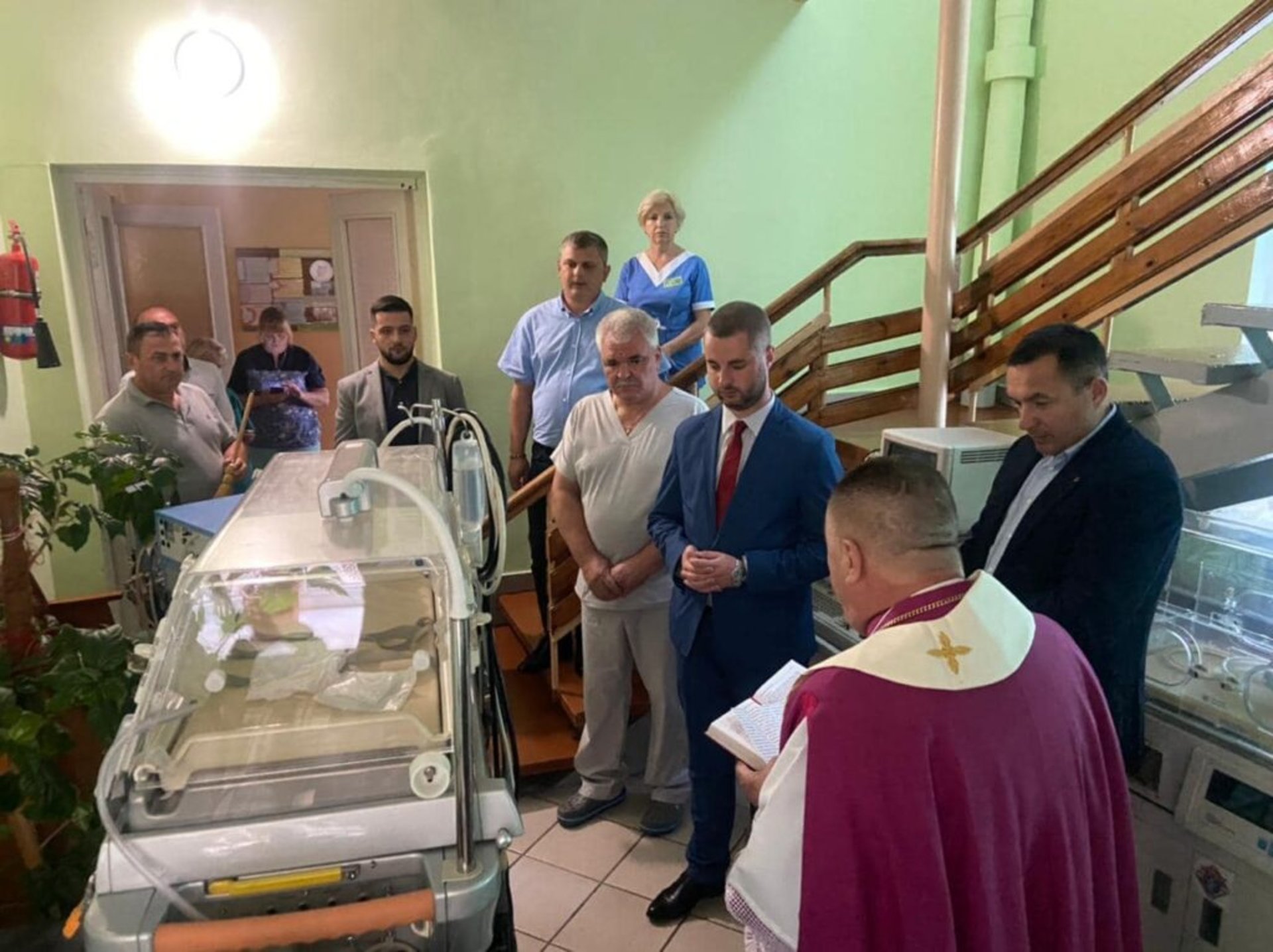 Пологове відділення Жовківської лікарні сьогодні отримало нове обладнання, фото Олег Вольський