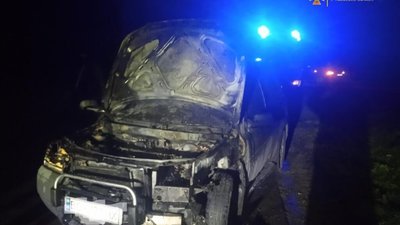 На Львівщині горів «Range Rover» (ФОТО)