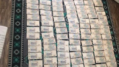 Посадовці ЗСУ отримували відкати за поставку медичних масок (ФОТО)