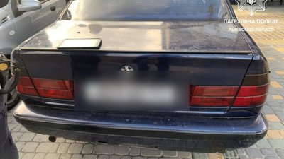 У Львові на Кульпарківській 15-річний хлопець їздив на BMW 518i