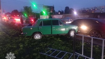 Водій, вміст алкоголю в крові якого перевищував допустиму норму майже у 12 разів, вчинив ДТП