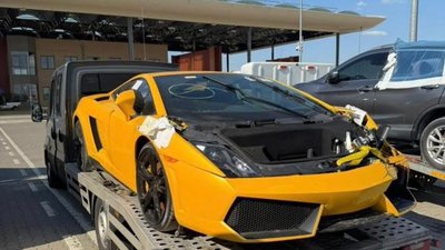 Елітне авто за понад 2,7 млн гривень: митники запобігли спробі незаконного переміщення LAMBORGHINI в Україну