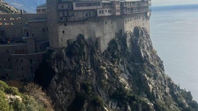Українські захисники моляться на горі Афон