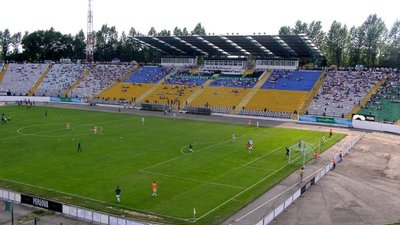 На стадіони України почнуть пускати глядачів