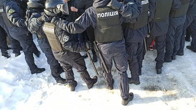 У Львові під час акції протесту проти Козака та Медведчука постраждало четверо поліцейських (ФОТО, ВІДЕО)