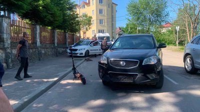 На Львівщині дитина на самокаті влетіла під автомобіль