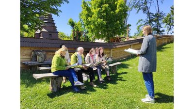 Шевченківський гай допомагає переселенцям вчити українську, співаючи (ВІДЕО)