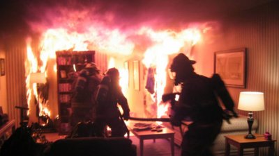 На Радехівщині  внаслідок пожежі ледь не згоріла квартира