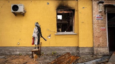Бенксі підтвердив, що створив сім муралів у різних місцях України, включаючи Бородянку, Ірпінь та Київ