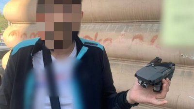 У Львові чоловік запускав дрон