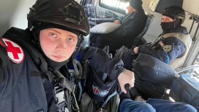 Із Харкова до Львова евакуюють 70 пацієнтів лікарні (ФОТО)