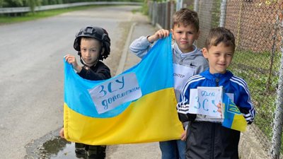 Діти Стрийщини допомагають фронту: власними зусиллями зібрали кошти на два бронежилети (ФОТО)