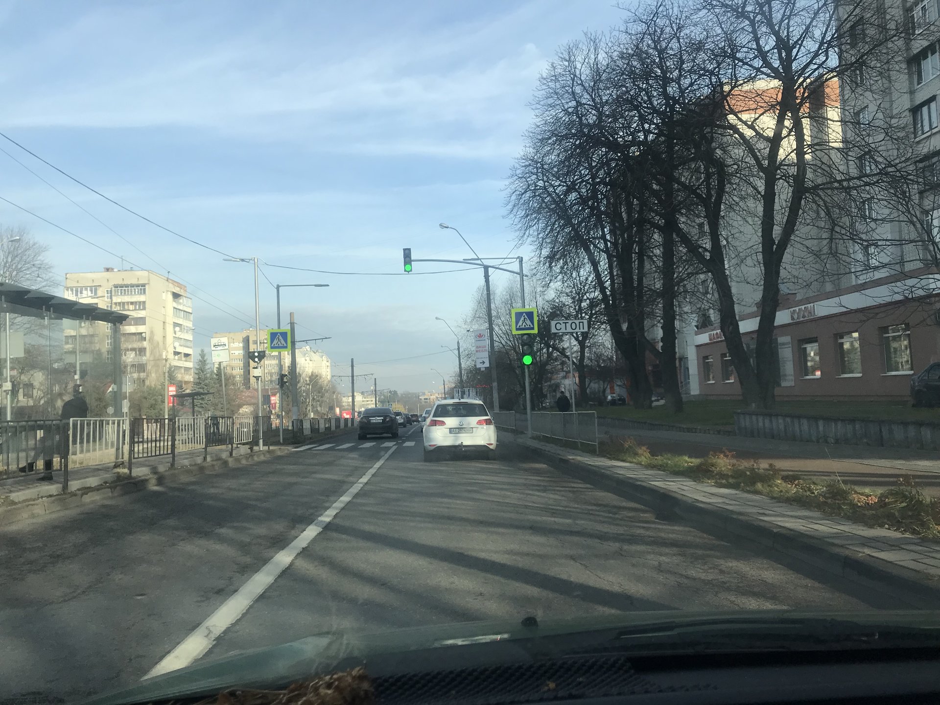 У Львові на вулиці Княгині Ольги запрацював ще один світлофор, фото Четверта студія 26 листопада 2021 року