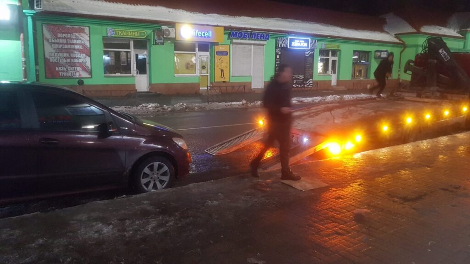 У мережі повідомили поведінку поліцейських у Самборі, фото спільноти "В Самборі"