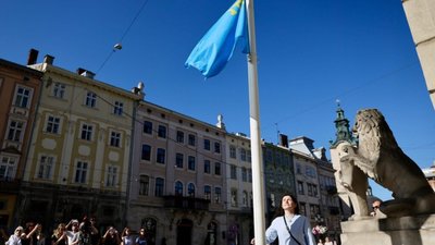 У центрі Львова цілий день майорітиме кримськотатарський прапор