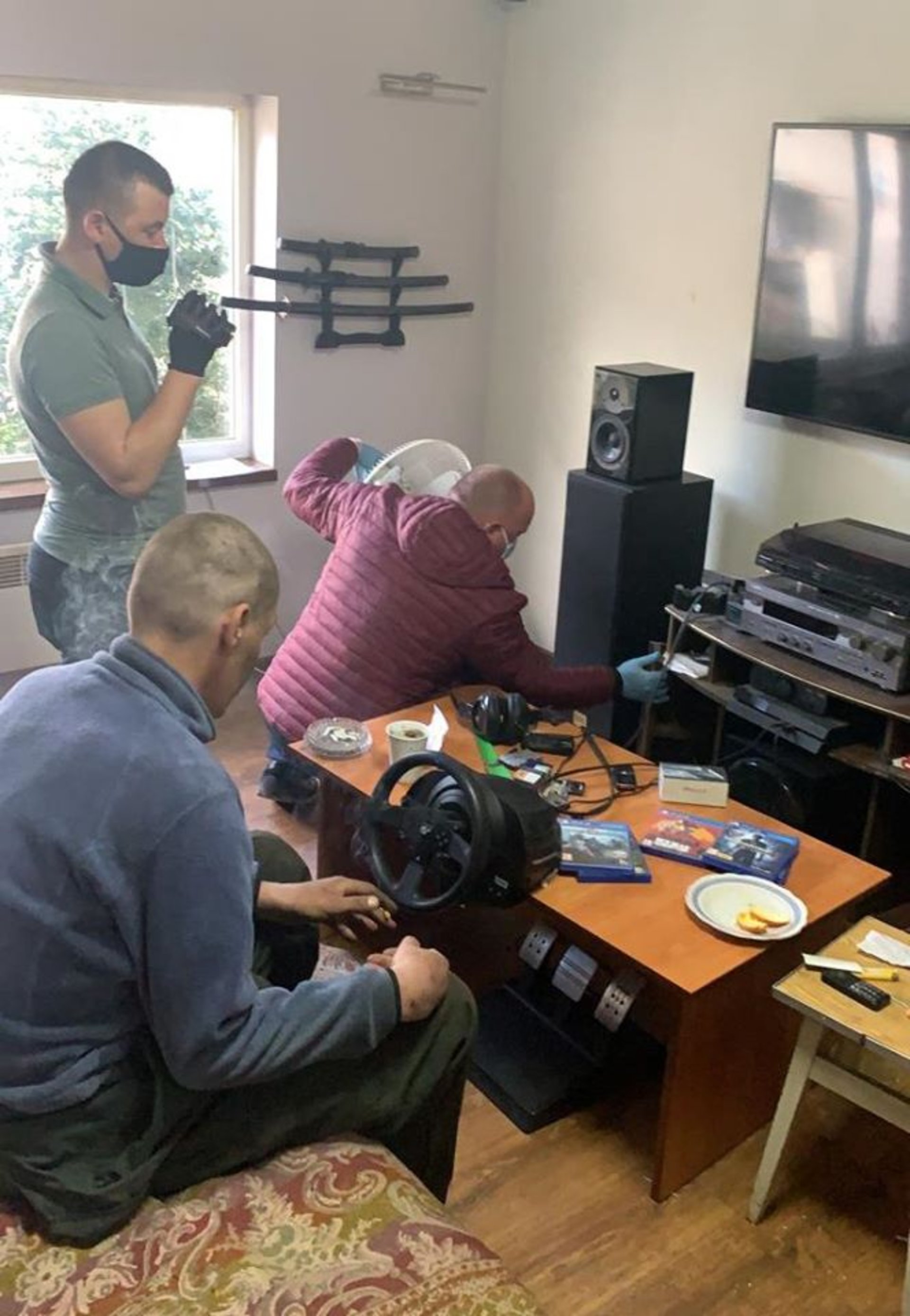 У Львові "накрили" наркоторговців. ГУ НП.