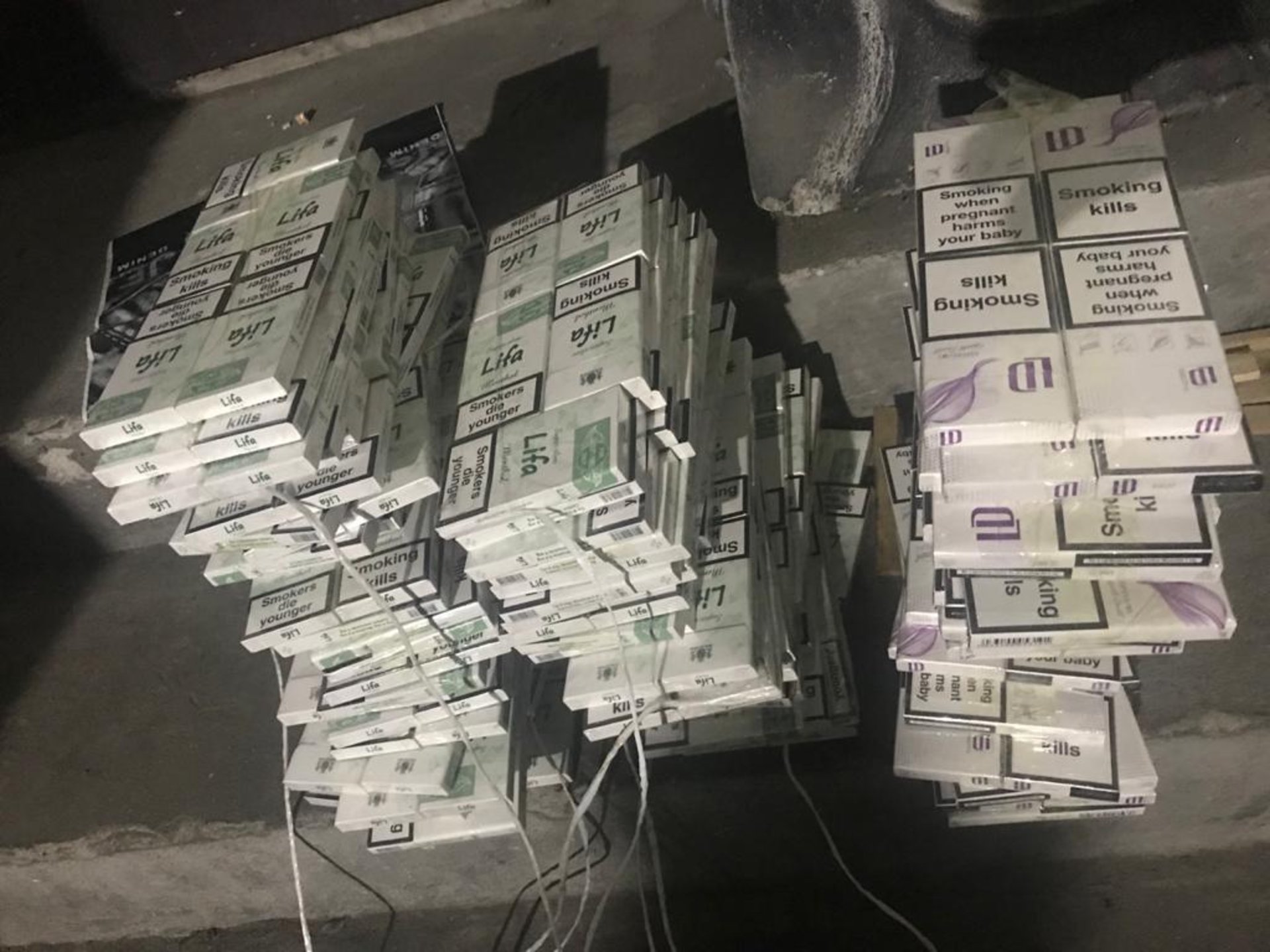На кордоні з Польщею виявили контрабанду цигарок
