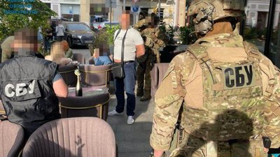 У Львові 52-річний чоловік вимагав 2 тисячі євро неіснуючого боргу (ФОТО)