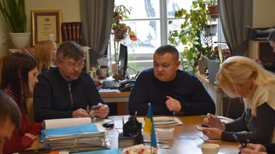 Депутати міськради Львова запросили на засідання комісії представників Держгеокадастру