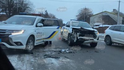 У Львові зранку не розминулись автомобілі