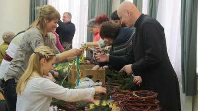 Як родини Небесної Сотні з Львівщини творили унікальні зимові прикраси (ФОТОРЕПОРТАЖ)