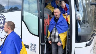 Україна повернула 193 захисників (ФОТО)