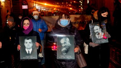 У Львові вшанували перших загиблих Героїв Небесної Сотні Тихою ходою (ФОТО)