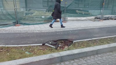 У Львові комунальники знищили велодоріжку