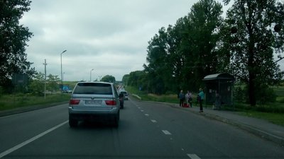 У Львові тягнучки, транспорту для тих, хто їде на роботу обмаль, - соцмережі