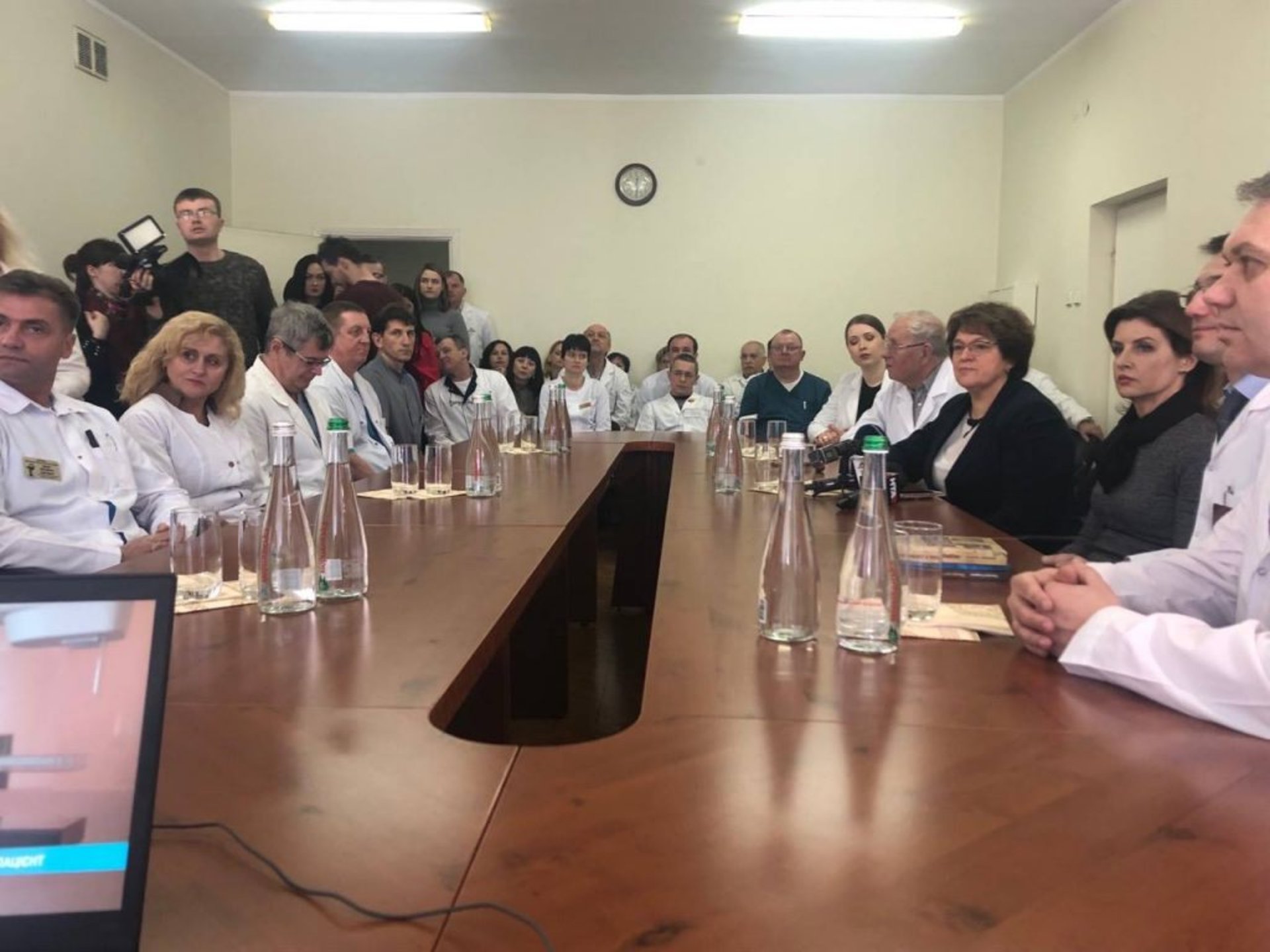 Як Марина Порошенко відвідала онкологічний центр у Львові