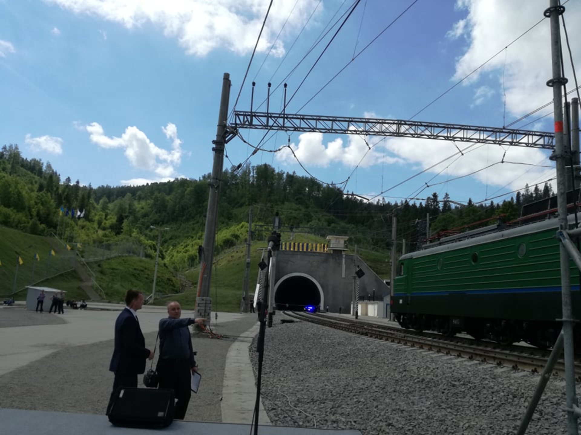 Урочисте відкриття Бескидського тунелю
