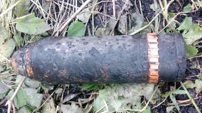 На Львівщині піротехніки ДСНС продовжують знищувати застарілі боєприпаси