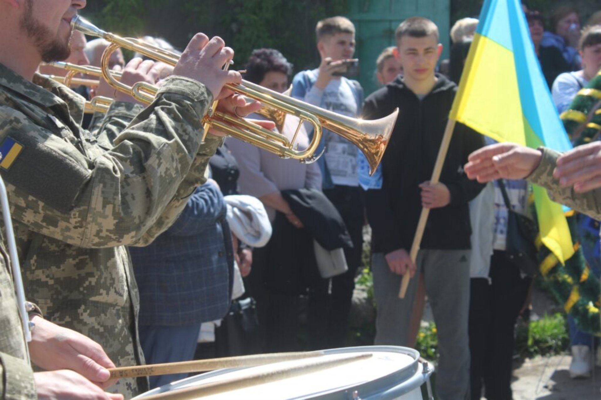 На Львівщині попрощалися з 24-річним загиблим на Донбасі бійцем, який звільняв від окупантів Бучу
