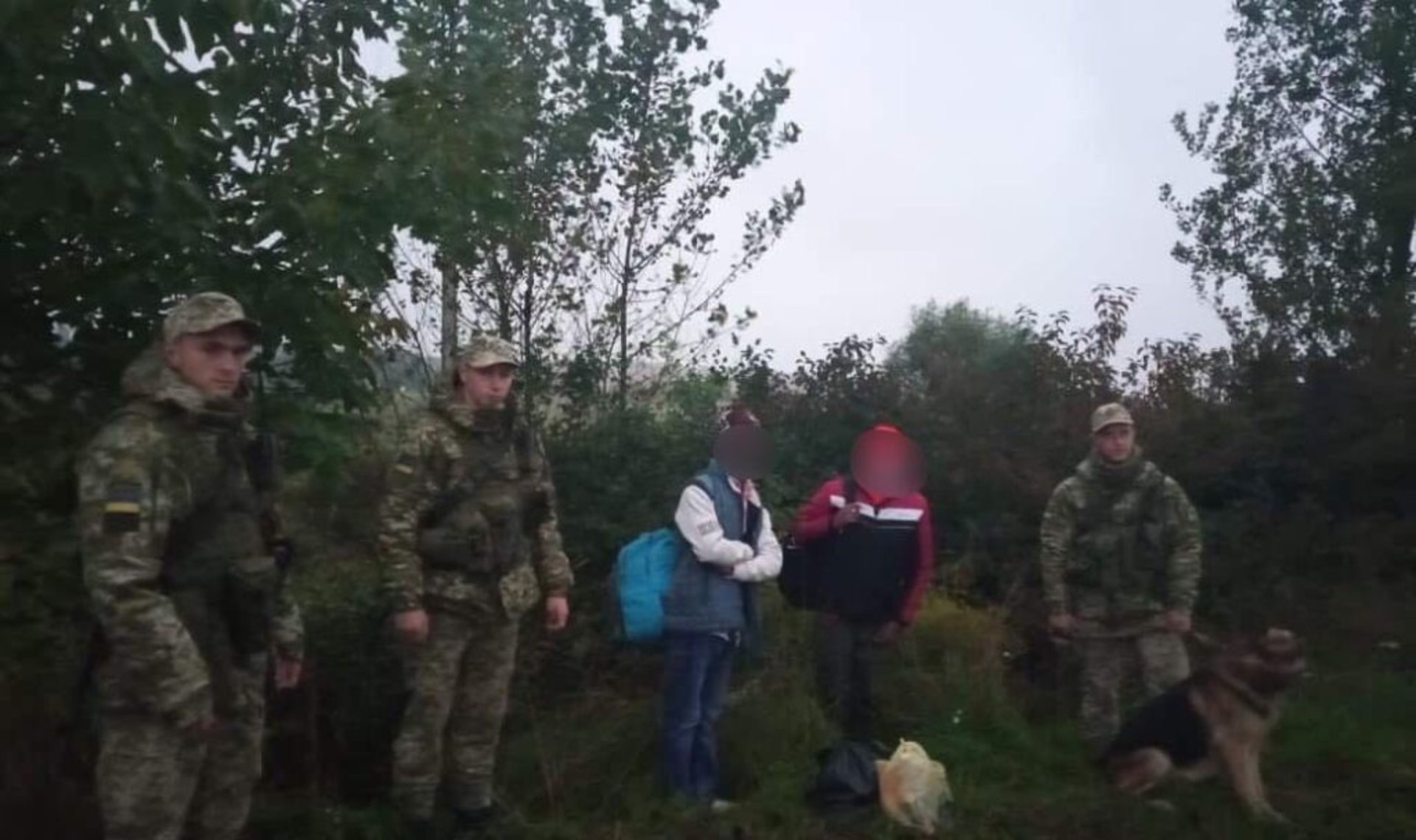 На Львівщині затримали нелегалів з Індії
