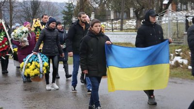 У Верещиці провели в останню путь захисника України Василя Красуцького (ФОТО)