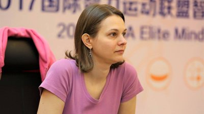 Анна Музичук готова втратити свої титули через відмову носили абайю на шаховому чемпіонаті світу у Саудівській Аравії
