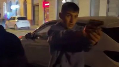 19-річному хлопцю, який погрожував пістолетом у центрі Львова, призначили заставу 266 тисяч гривень