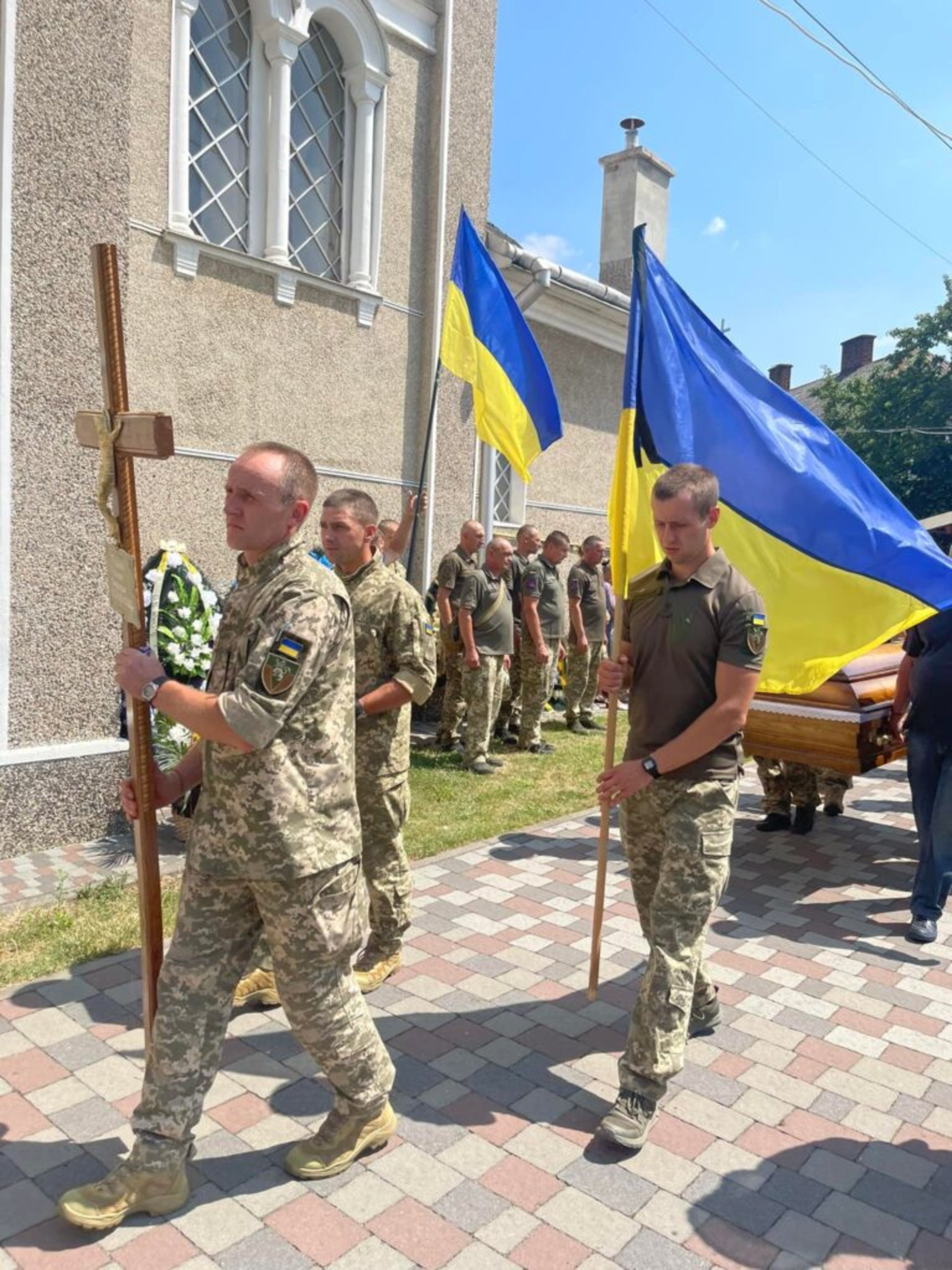 У Стрию провели в останню путь відомого депутата та волонтера