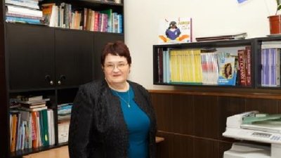 Від COVID-19 померла заступниця директора гімназії «Престиж» Галина Фурман