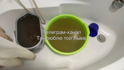 У Львові із кранів тече брудна вода