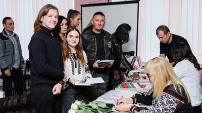 На Львівщині презентували першу книжку двотомника «Мої думки» Героя України Тараса Матвіїва