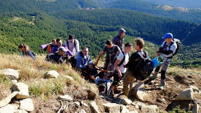 Підкорюємо гірські вершини на візку: On3wheels здійснить 12 походів у цьому році