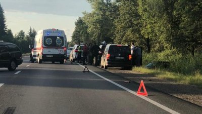 На трасі "Київ-Чоп" через ДТП ускладнився рух транспорту (ФОТО)