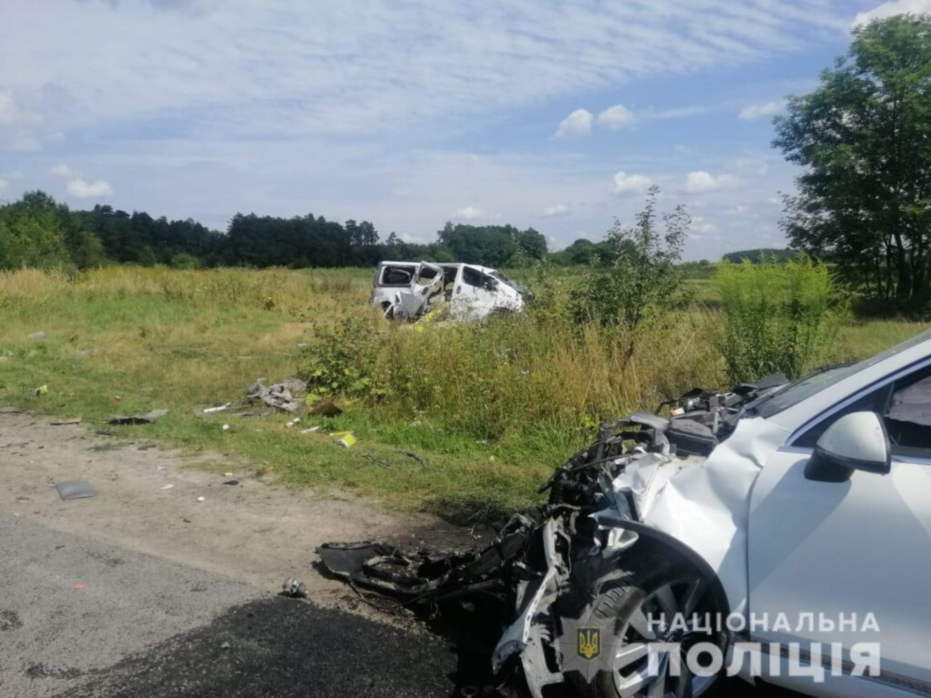 Троє осіб важко травмовані внаслідок автозіткнення у Червоноградському районі