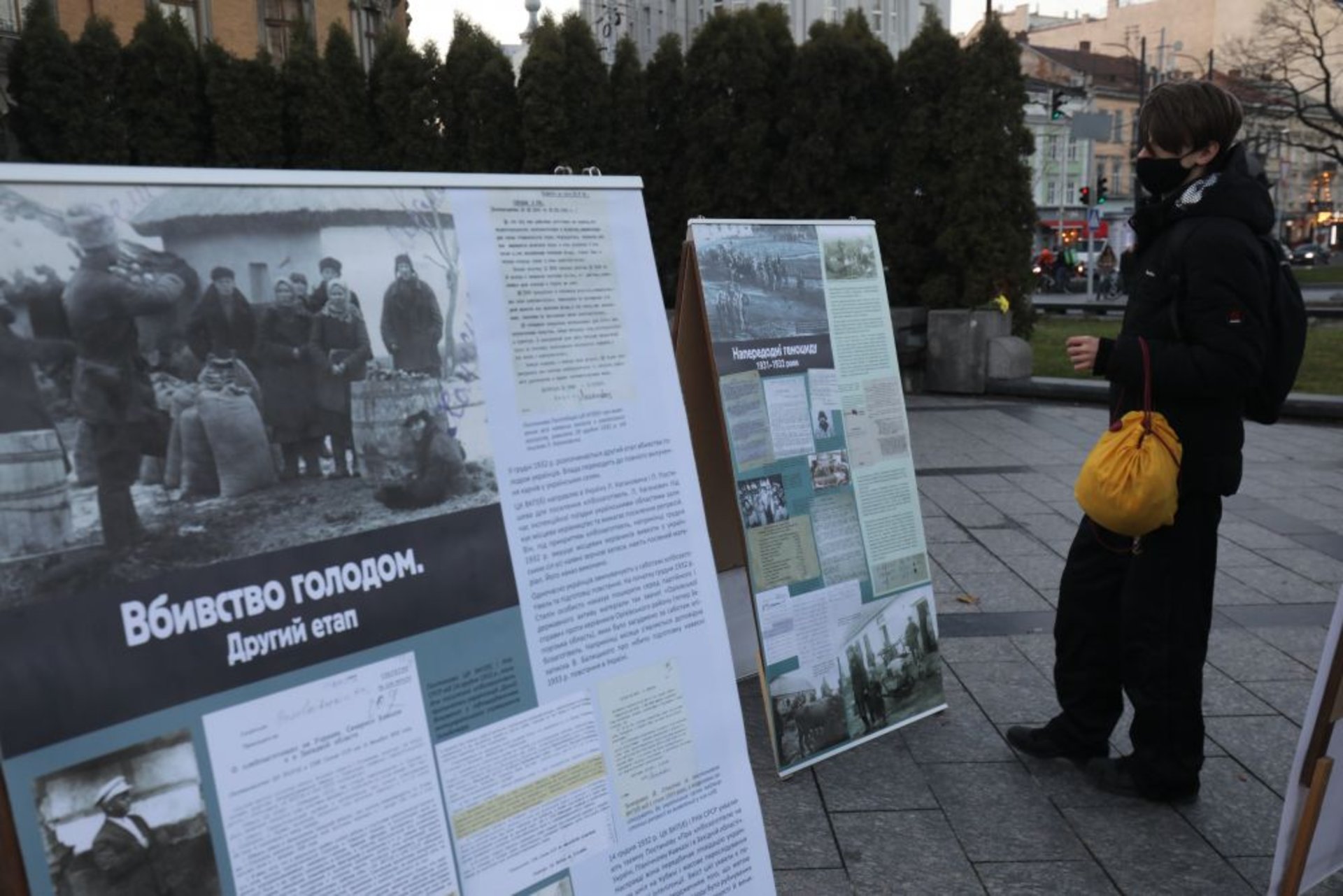 У Львові вшанували пам’ять жертв голодоморів та політичних репресій, фото ЛМР