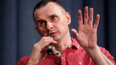 В межах обміну Україна віддає справжніх вбивць, - Сенцов